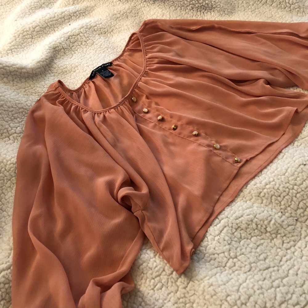 Oversized cropped blouse